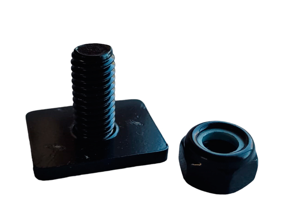 2x OZ165 Roof Cross Bar 1650mm