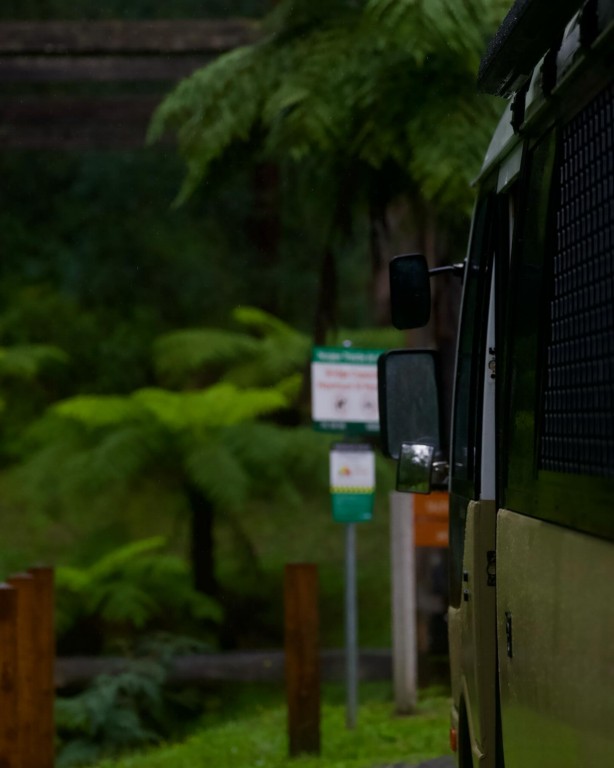 Ozroofracks | Roof Rack Gutter Mounts